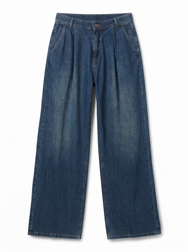 Cindy straight leg jeans in frayed denim with pleats