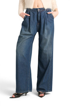 Cindy straight leg jeans in frayed denim with pleats
