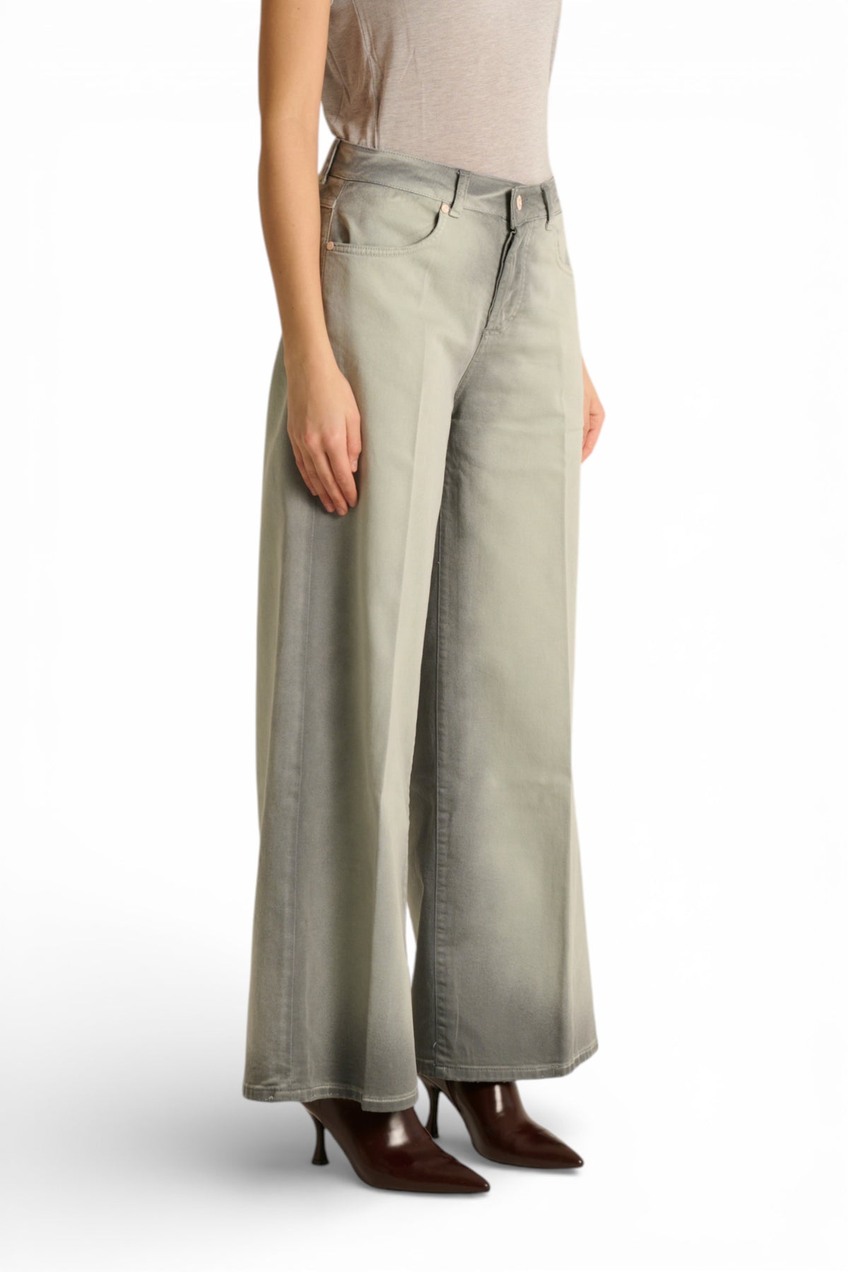 Pantaloni Becca wide leg in drill comfort spraywash