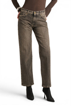 Becky straight-leg jeans in chocolate black denim