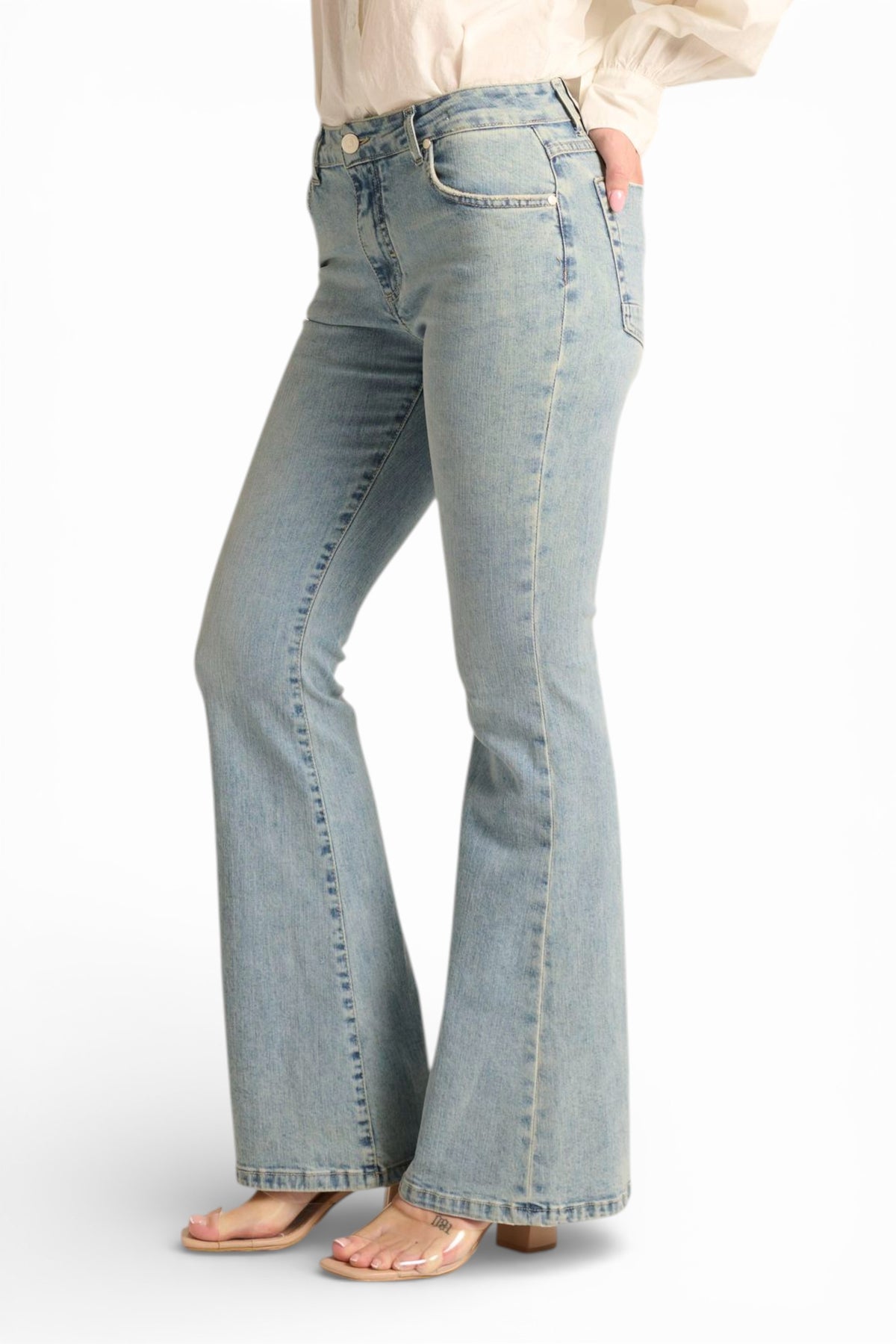 Jeans Avery slim flared in denim comfort