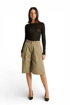 Bermuda Haze con pinces in gabardine