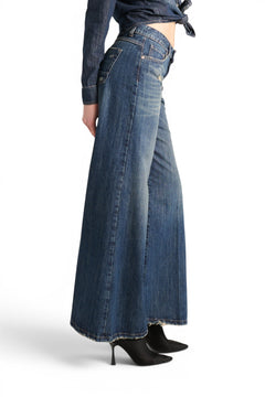 Brenda wide leg jeans in rigid denim with abrasions