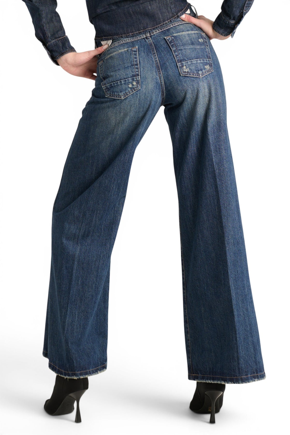 Brenda wide leg jeans in rigid denim with abrasions