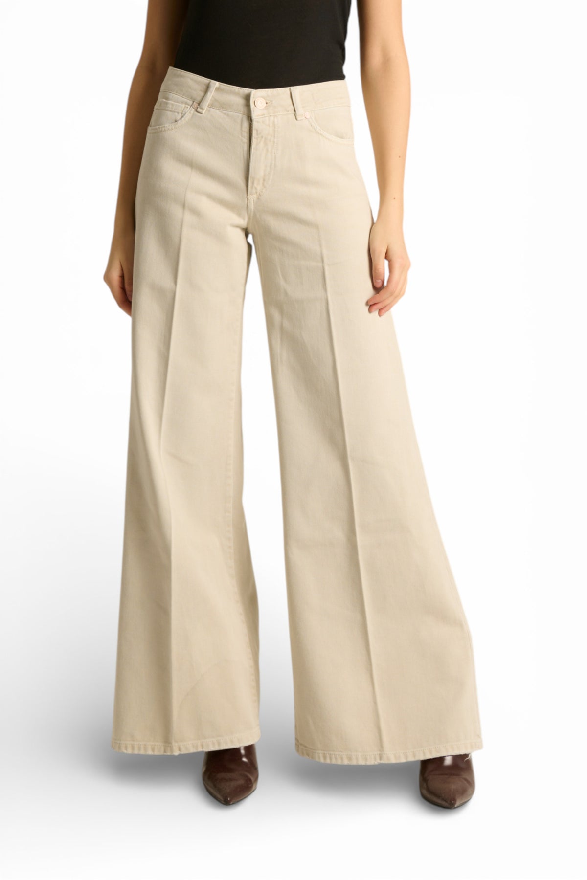 Pantaloni Brenda wide leg in drill fermo con trattamenti denim