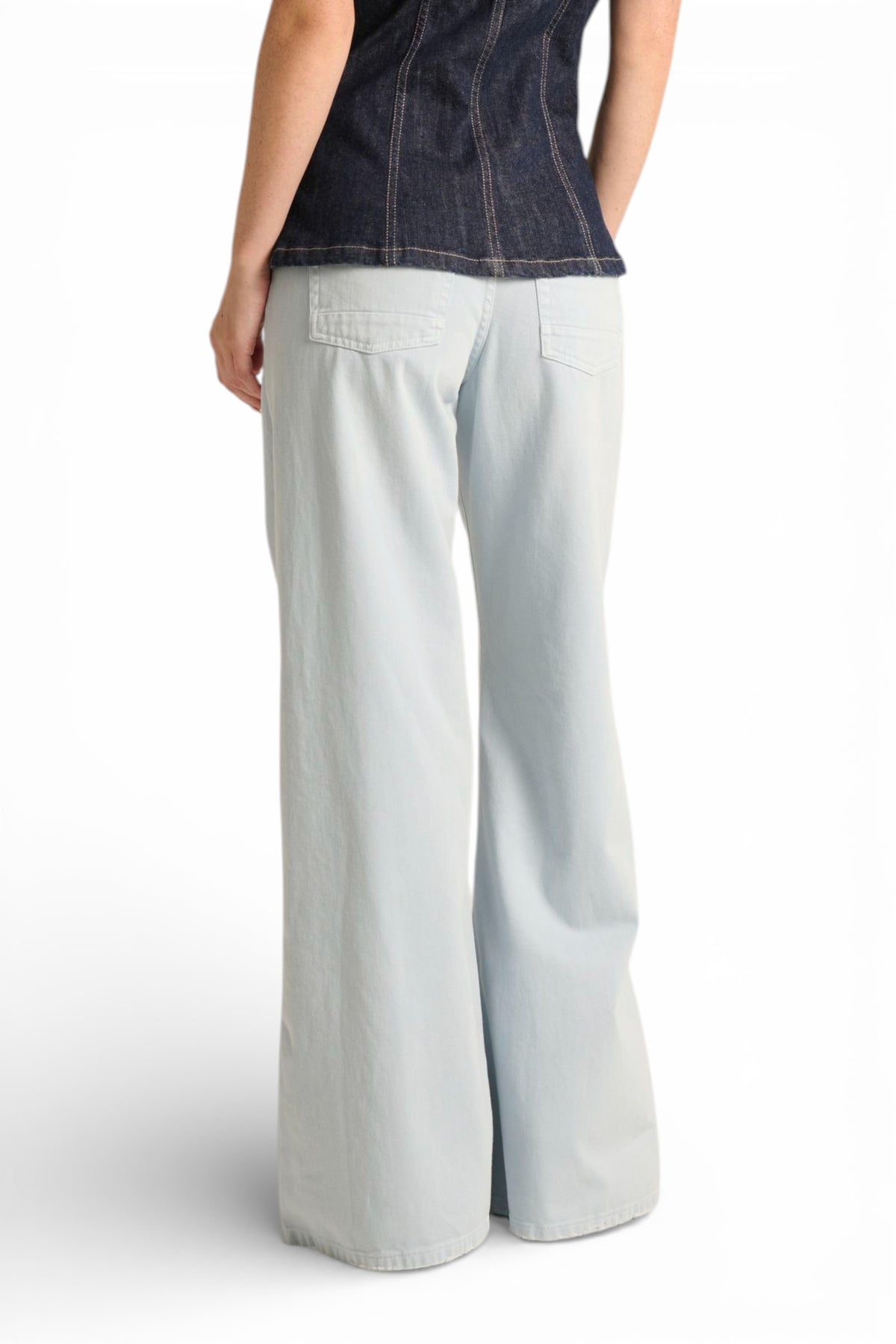 Pantaloni Brenda wide leg in drill fermo con trattamenti denim