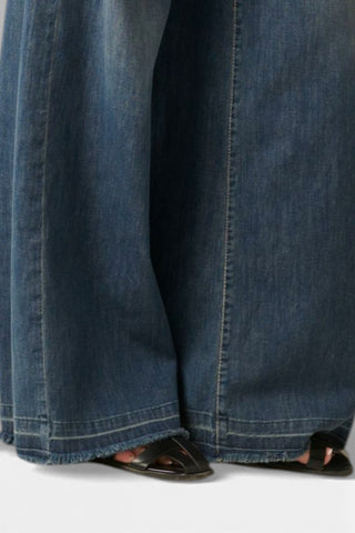 Jeans Becca wide leg in denim light comfort con piega presfilata