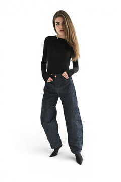 Ashley barrel jeans in raw wrinkled-effect denim