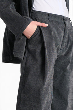Jeans Anais barrel in denim floccato in trama