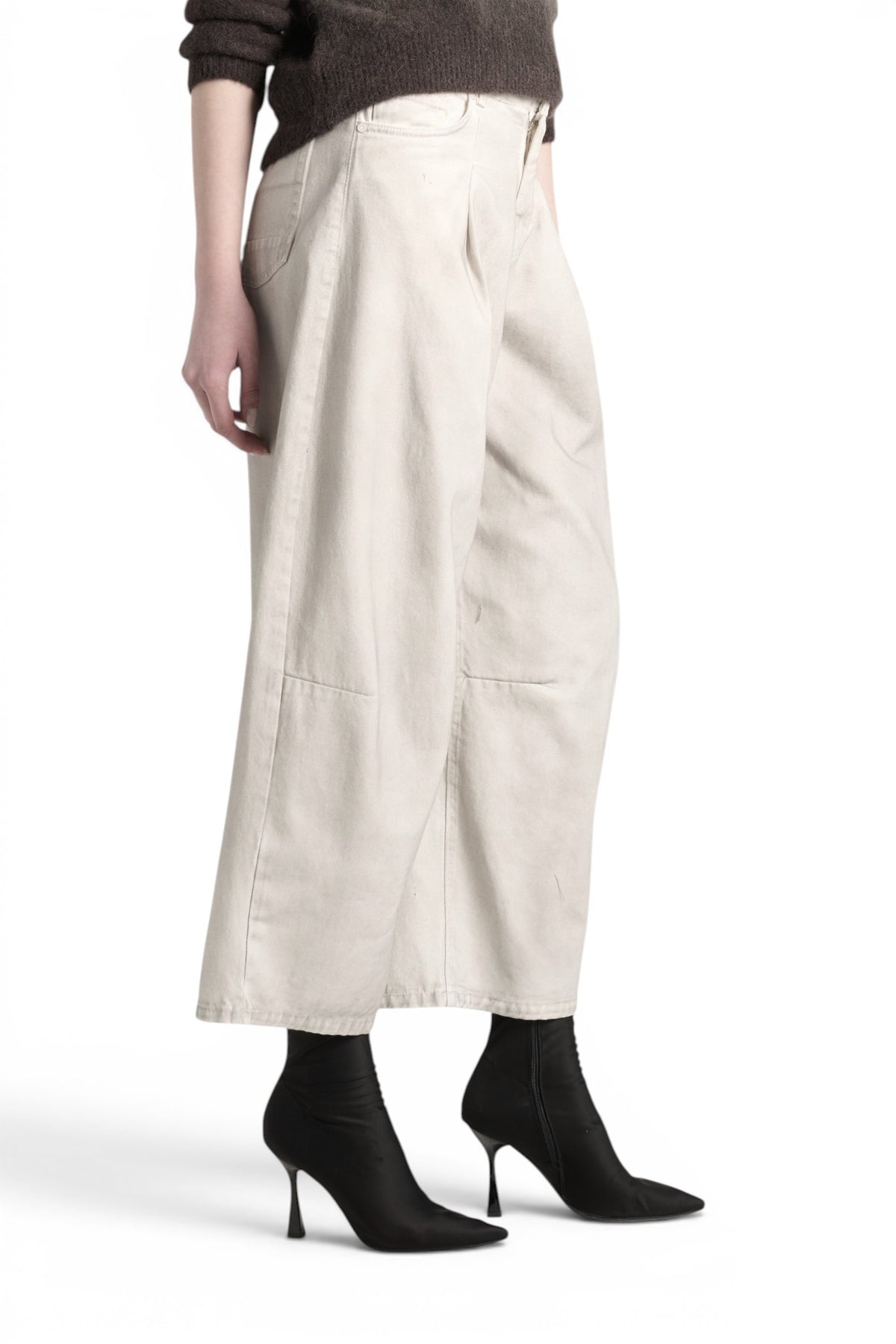 Pantaloni Dany barrel con pinces in drill spray color
