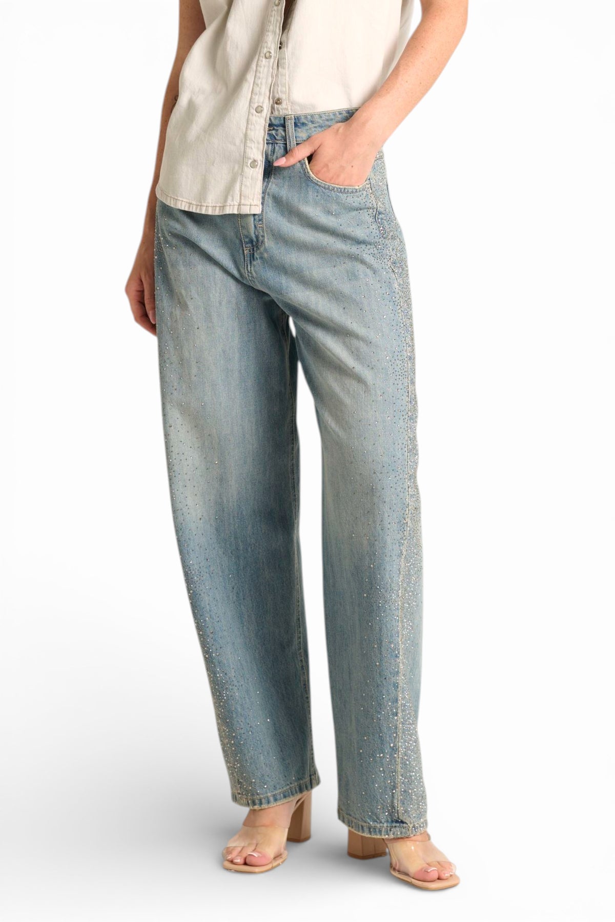 Jeans Anya eggfit con esplosione strass laterale