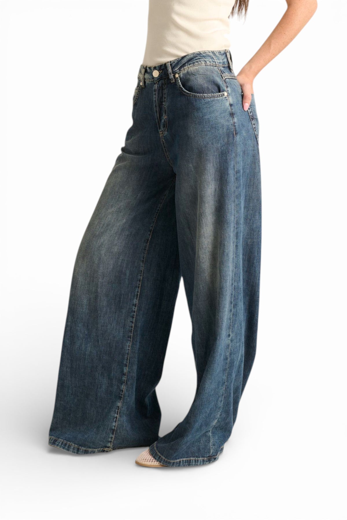 Camila wide-leg jeans in chambray denim