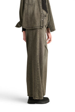 Jeans Camila wide leg in denim nero cioccolato slegato