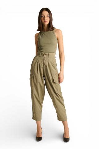 Pantaloni Debora cargo balloon fit in gabardine a vita alta con pinces