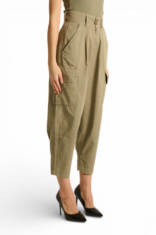 Pantaloni Debora cargo balloon fit in gabardine a vita alta con pinces