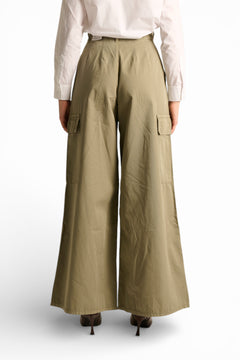 Pantaloni Angy pantapalazzo in gabardine con tasconi