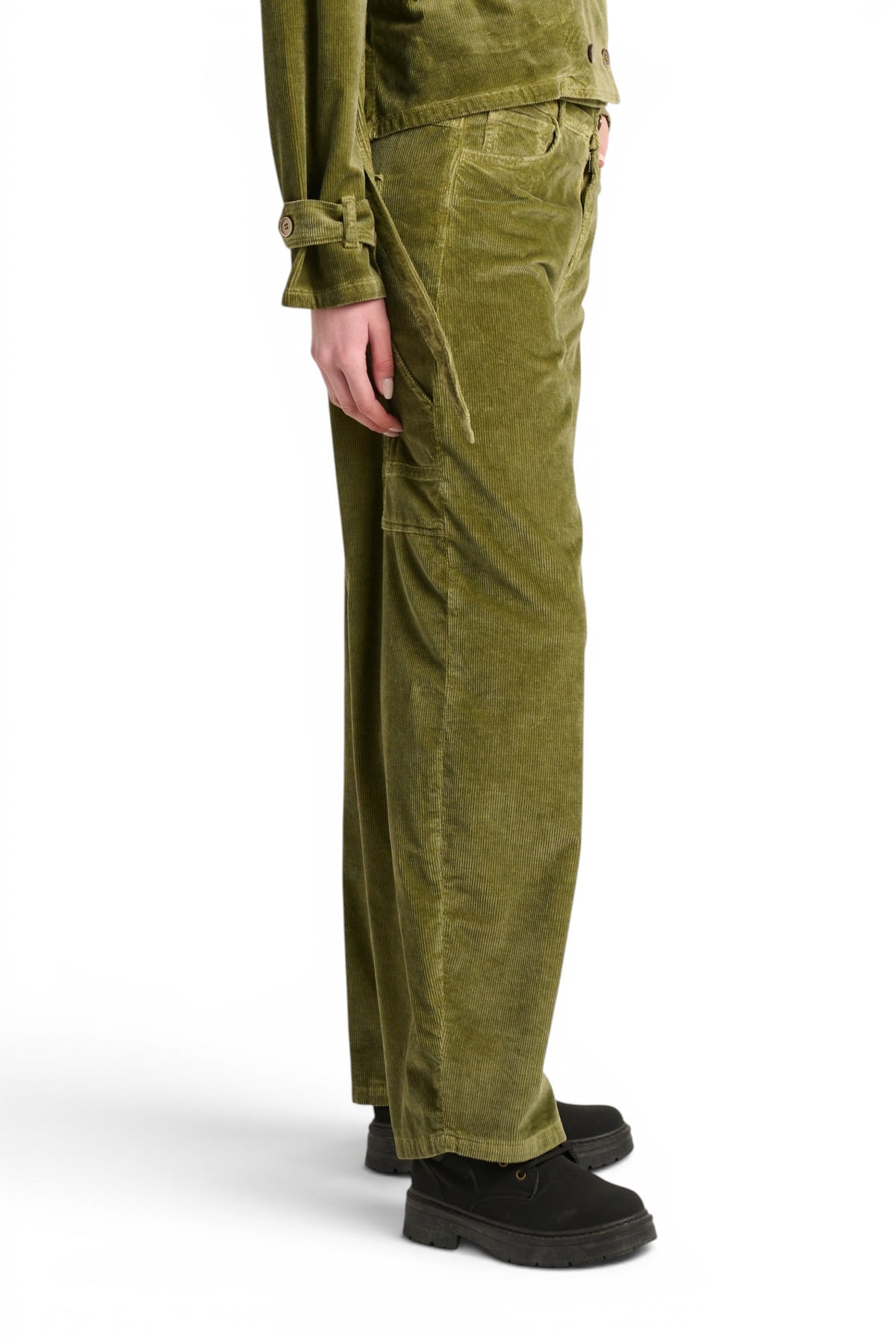 Pantaloni Charli carpenter barrel in velluto a coste misto modal