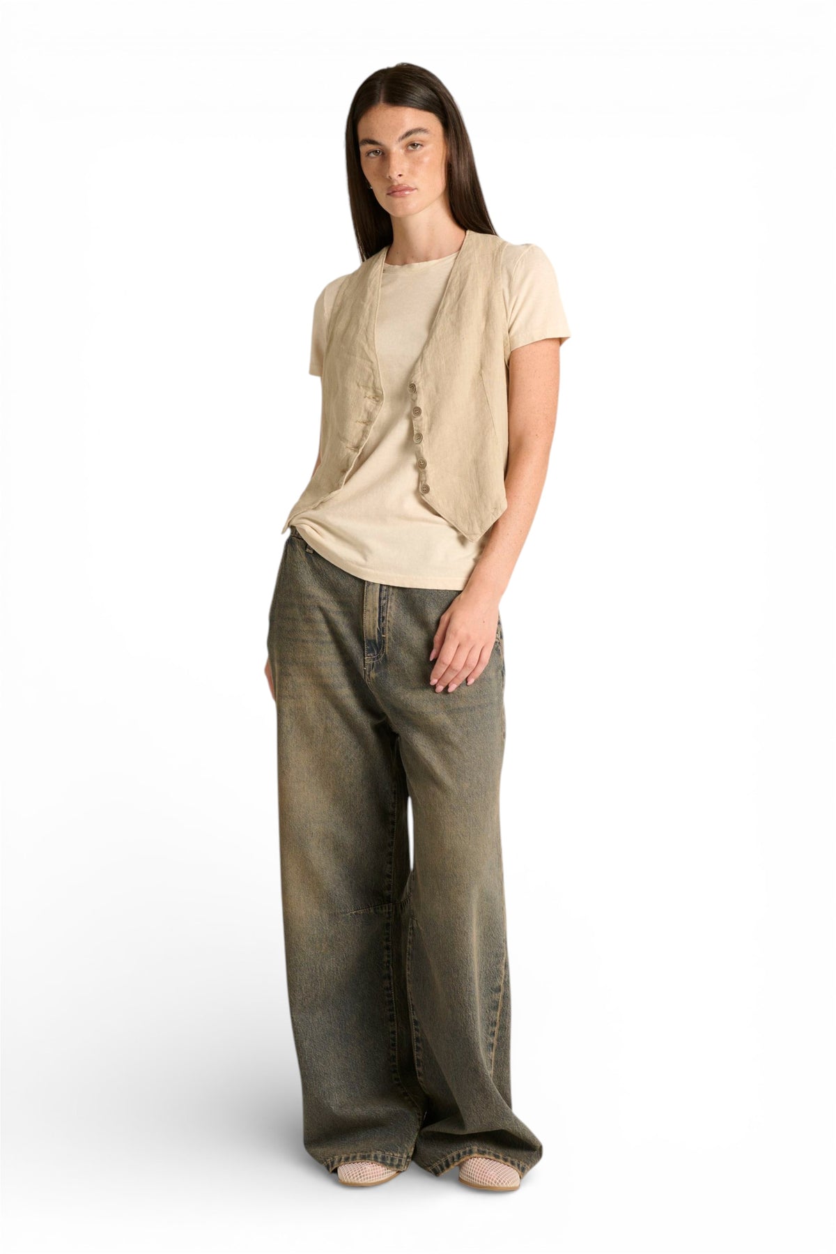 Jeans Ritha oversize straight con riprese al ginocchio in denim slegato