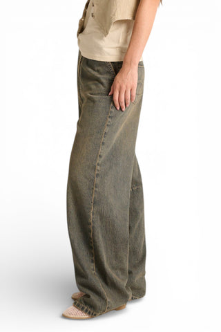 Jeans Ritha oversize straight con riprese al ginocchio in denim slegato