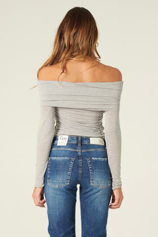 Maglia Vera con collo ribaltato con arricci in misto cashmere