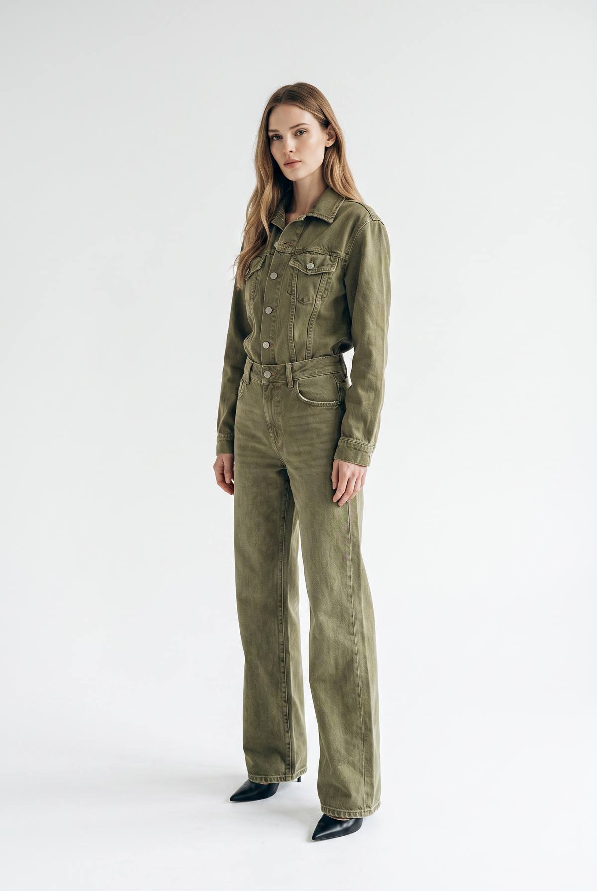 Jumpsuit Mary in drill tinto old con trattamenti denim
