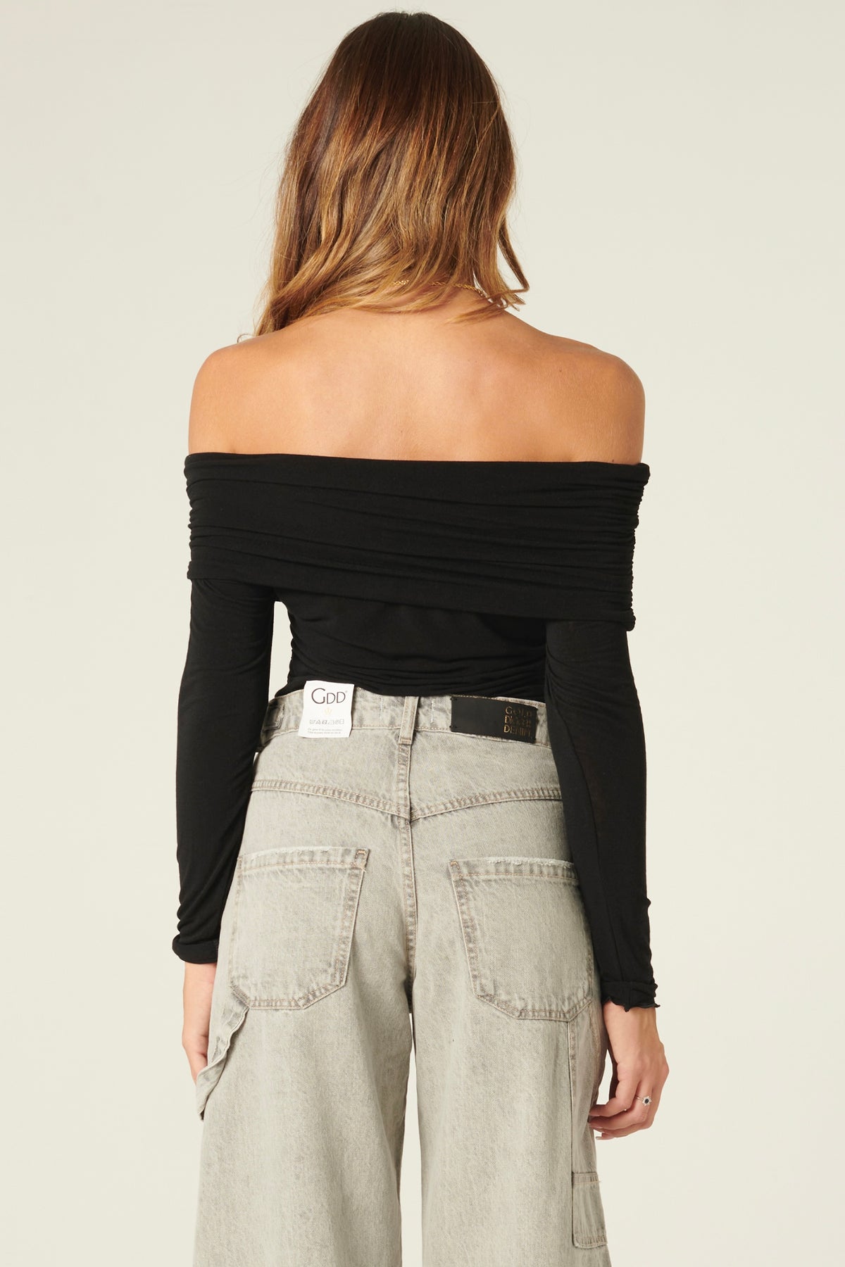 Maglia Vera con collo ribaltato con arricci in misto cashmere