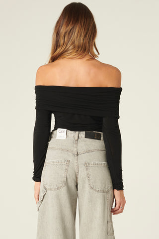 Maglia Vera con collo ribaltato con arricci in misto cashmere