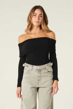Maglia Vera con collo ribaltato con arricci in misto cashmere