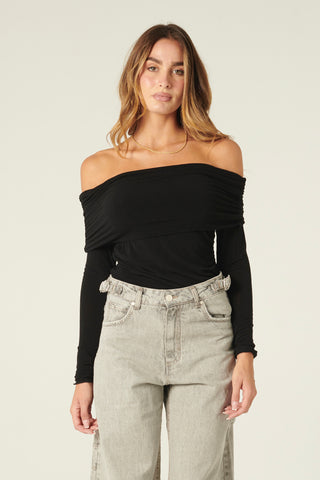 Maglia Vera con collo ribaltato con arricci in misto cashmere