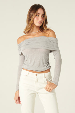 Maglia Vera con collo ribaltato con arricci in misto cashmere