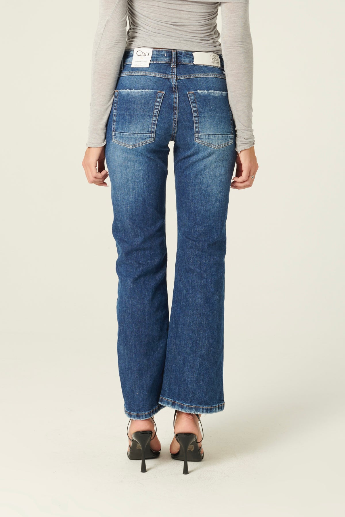 Jeans Aurora a trombetta in denim comfort