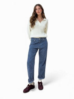 Jeans Arya relaxed - dettaglio gamba comoda che si affina al fondo
