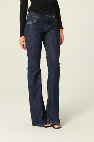 Jeans Avery flared in denim comfort