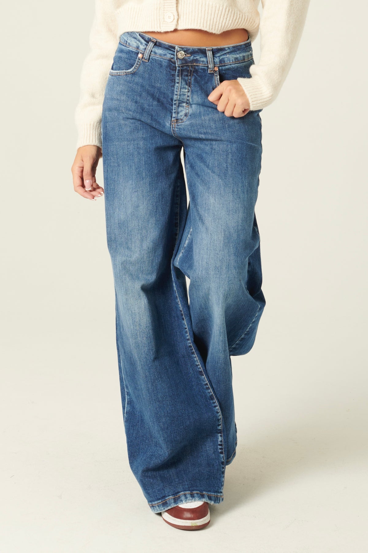 Jeans Becca wide leg in denim comfort