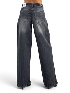 Cherry-S barrel jeans in black denim