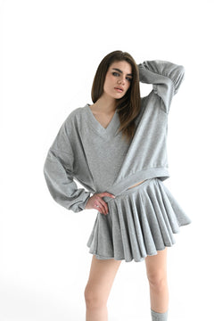 Felpa Pearl oversize con scollo a V e maniche curvate