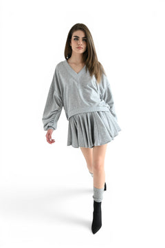 Felpa Pearl oversize con scollo a V e maniche curvate
