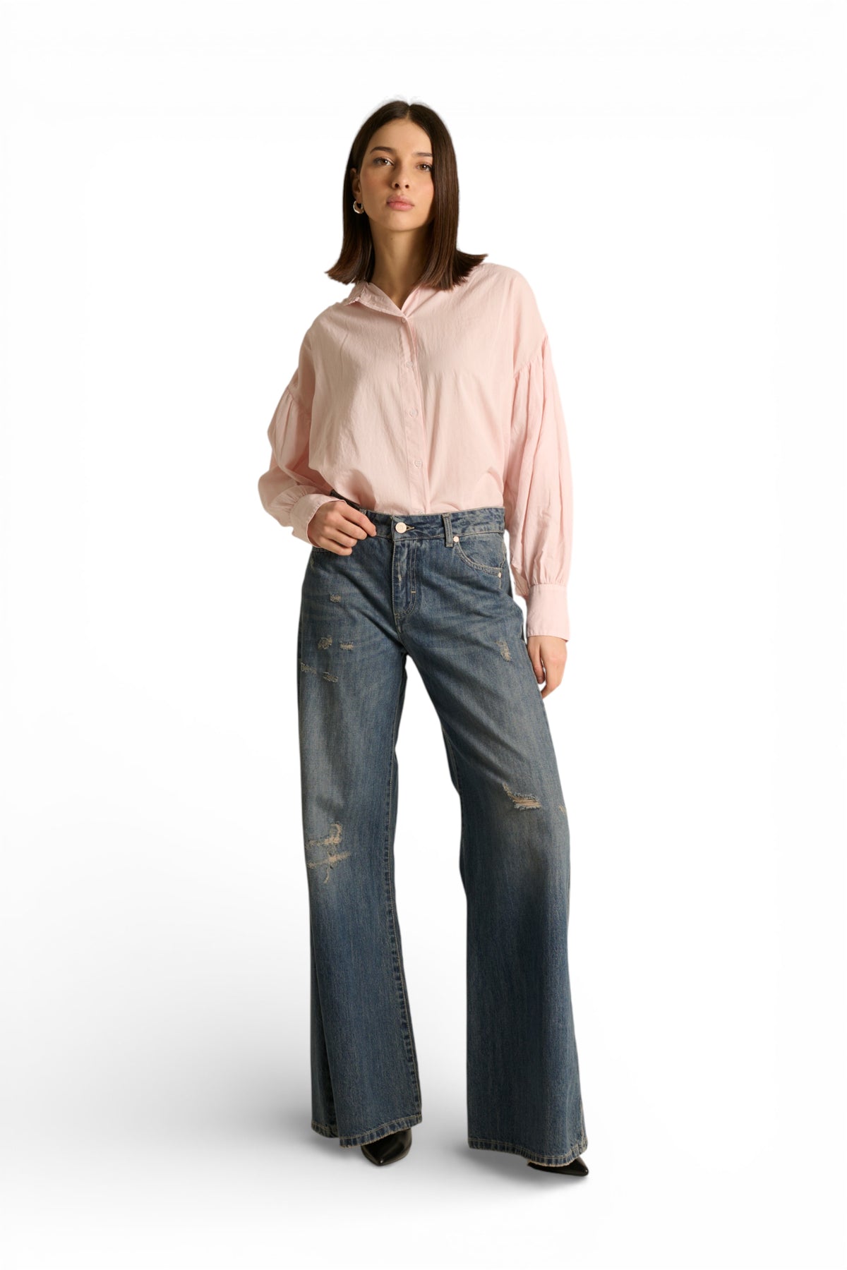 Camicia Yanira con collo coreano e maniche a sbuffo
