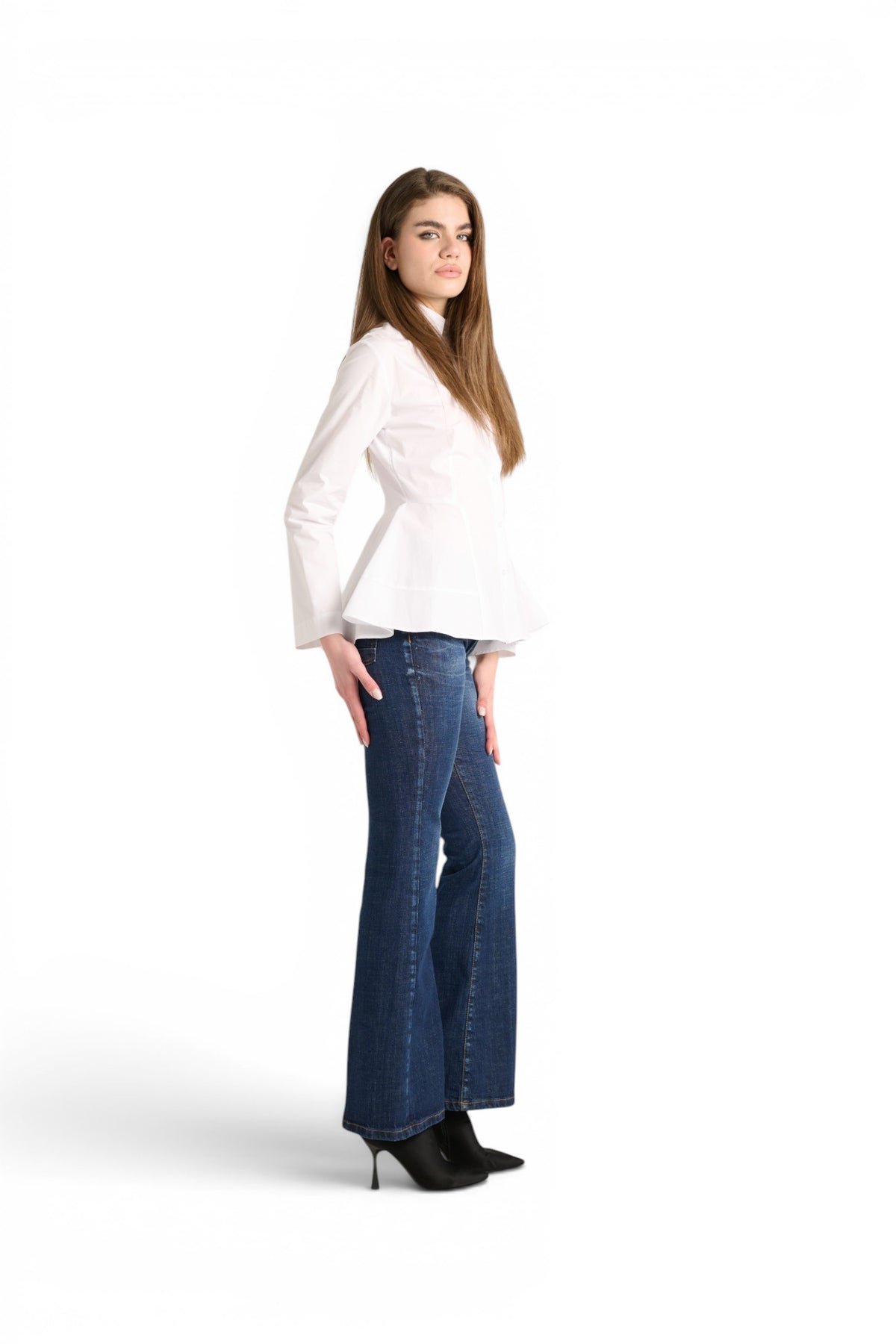 Yvette shirt in cotton poplin with side flare
