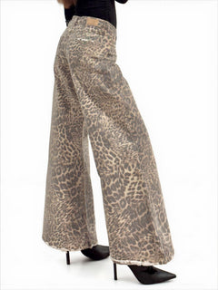 Pantaloni Buffy wide leg animalier - vista laterale vestibilità comoda
