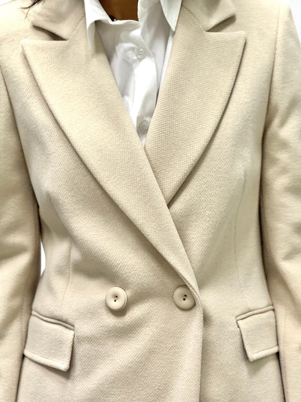 Cappotto beige baronetto doppiopetto