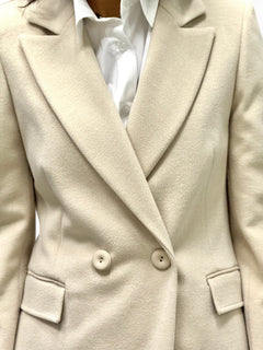 Cappotto beige baronetto doppiopetto