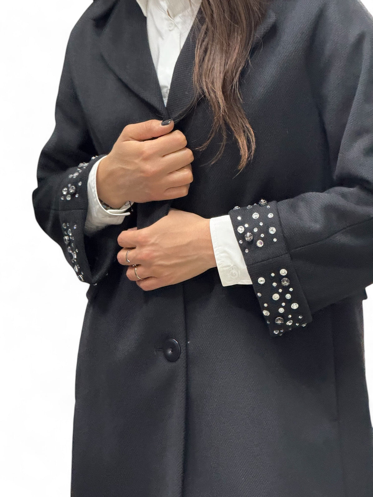 Cappotto regular nero con applicazione strass e pietre su rovescina
