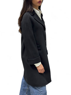 Cappotto regular nero con rovescina maniche