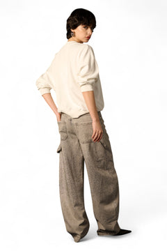 Jeans Charli barrel fit in denim grigio con esplosione strass
