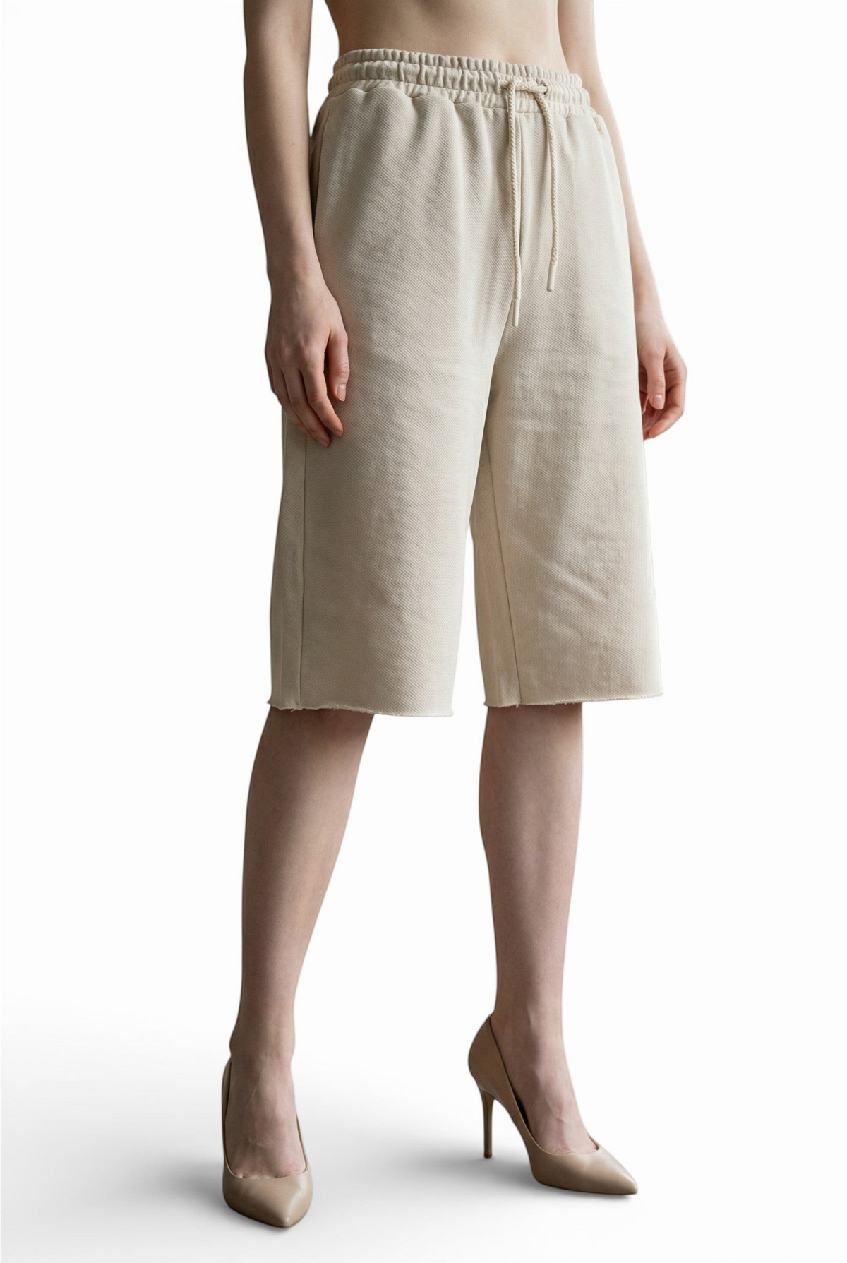 Bermudone Nicole in felpa con trattamento spraywash