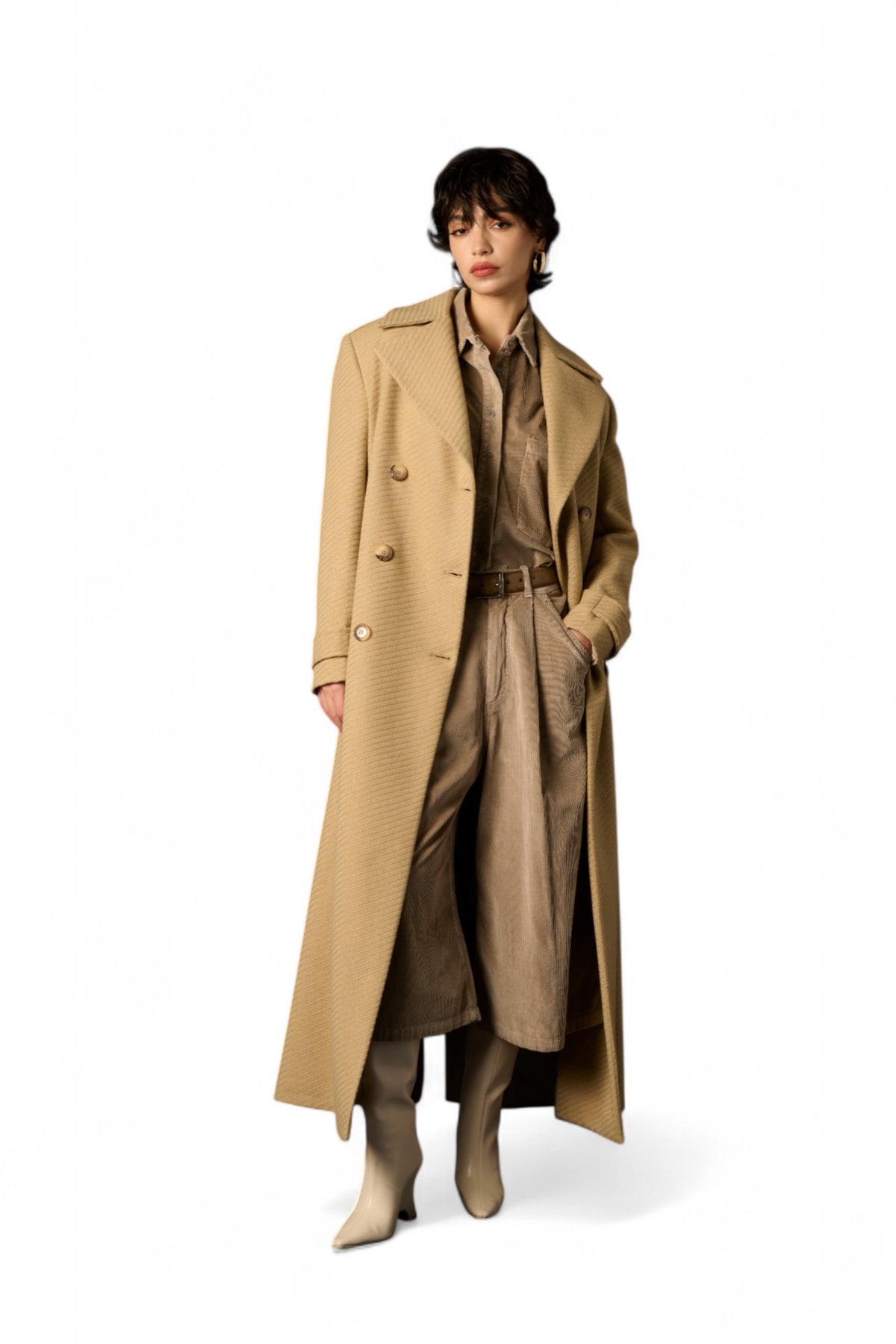 Maxi cappotto Sophie - dettaglio alamari su maniche e spalle distintivi
