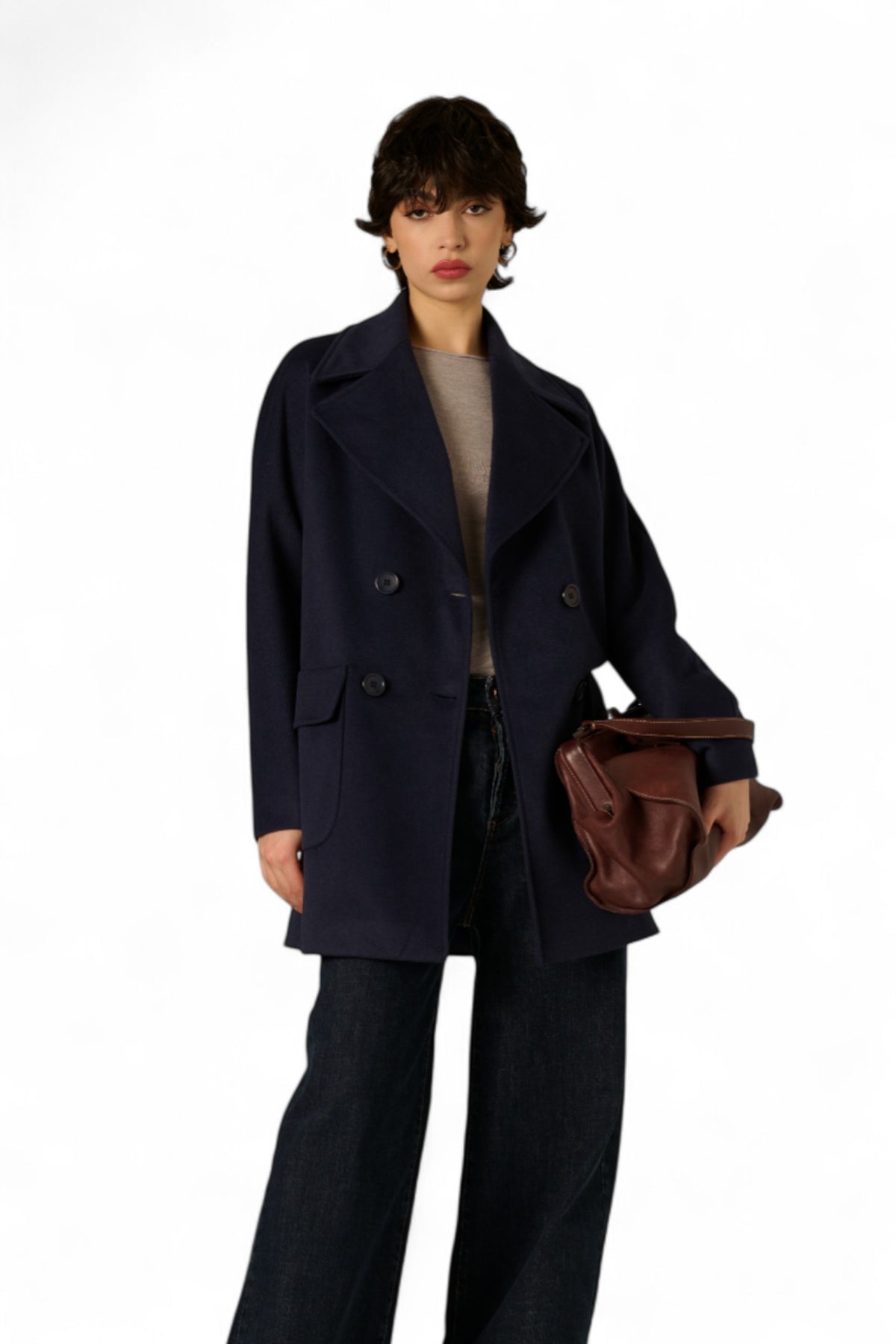 Cappotto Stacy - dettaglio tasche a toppa praticità stile
