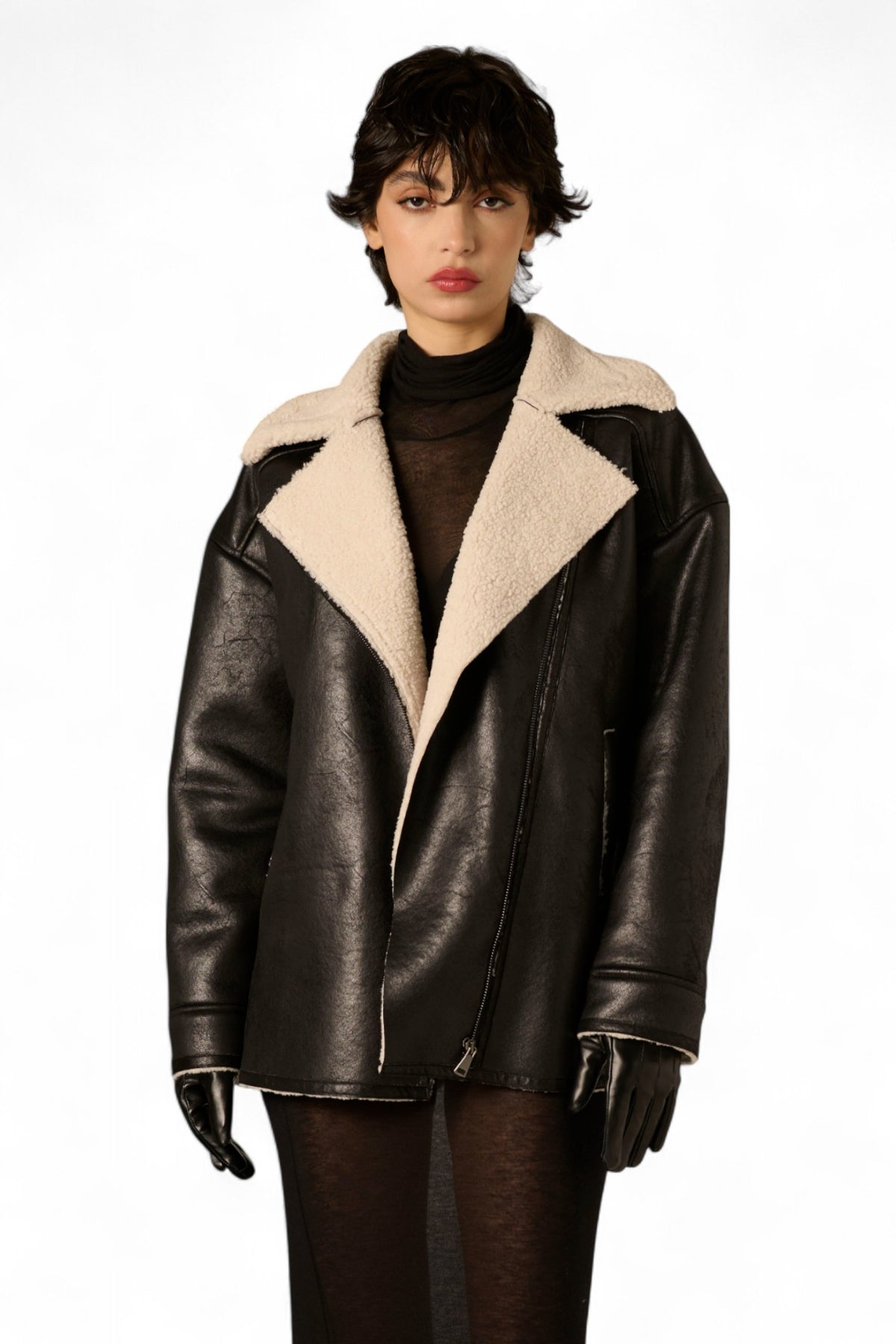 Montone chiodo Tessa oversize con teddy a contrasto - vista frontale

