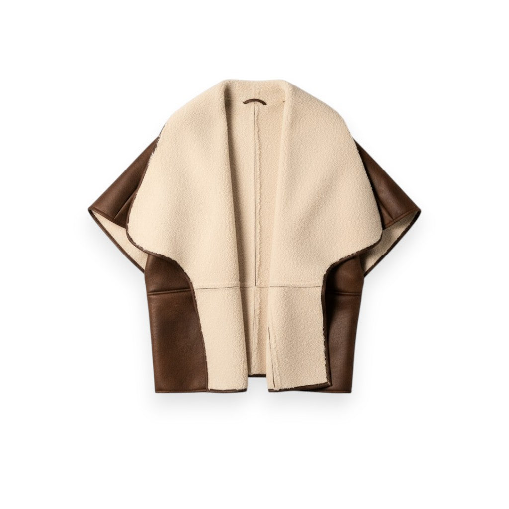 Mantella Tracy montone - dettaglio teddy a contrasto distintivo
